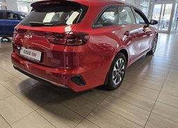 Zunanja slika - KIA Ceed - SW 1.5 T-GDi LX Champion+ ISG. M T 103 kW+ZIMSKE GUME - 4 - Predogledna slika