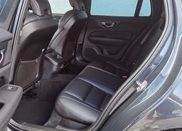 Zunanja slika - Volvo V60 - D3 Momentum Pro FULLED•LANE•GRETJE•NAVI•KAMERA•17C - 7 - Predogledna slika