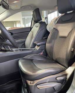 Zunanja slika - Jeep Compass - 1.LASTNIK-SLO-RADAR-KAMERA-LED-GRETJE SEDEŽEV - 8 - Predogledna slika