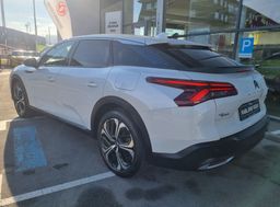 Zunanja slika - Citroën C5 X - 1.6 PHEV 225 SHINE PACK+POTRJENA SERVISNA+MALO KM - 5 - Predogledna slika