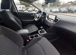 Zunanja slika - KIA Ceed - SW 1.5 T-GDi LX Champion+ ISG. M T 103 kW - 12 - Predogledna slika