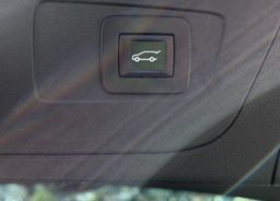 Zunanja slika - Opel Insignia - Tourer 1.5 Turbo Innovation. NAVI.PDC. LED. KAMERA - 9 - Predogledna slika