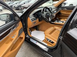 Zunanja slika - BMW Serija 7 - : 750Ld xDrive M-SPORT LASER ACC PANO SKY ALU20 360K - 12 - Predogledna slika