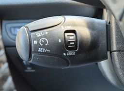 Zunanja slika - Peugeot 2008 - ACTIVE 1.2 82PS M5-SLO-2.LAST-PDC-AC-REDNI SERVISI - 10 - Predogledna slika