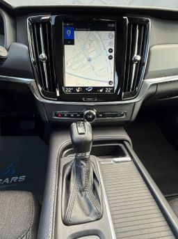 Zunanja slika - Volvo V90 - D3 A AWD Kinetic-Virtual-Full led-Velik servis... - 12 - Predogledna slika