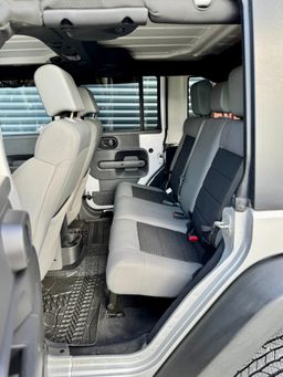 Zunanja slika - Jeep Wrangler - Unlimited 2,8 CRD Rubicon Avt. - 19 - Predogledna slika