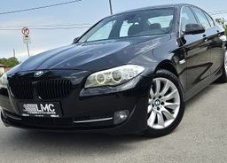 Zunanja slika - BMW Serija 5 - : 530i AUT. SPORT 272ks °HUD °USNJE °ALU 18 - 6 - Predogledna slika