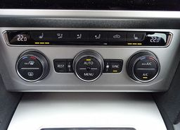 Zunanja slika - VW Passat - Variant 2.0 TDI DSG COMFORTLINE 150KM - 14 - Predogledna slika