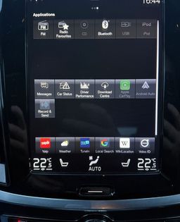 Zunanja slika - Volvo V60 - D4 PANO-FullLED-Usnje-KAM-Mkot-PDC-Gretje-KljukaDE - 12 - Predogledna slika