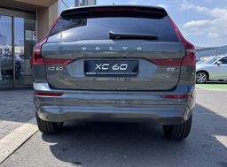 Zunanja slika - Volvo XC60 - B5P  Core AT AWD 3 leta garancije + 3 servisi - 5 - Predogledna slika