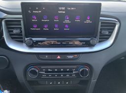 Zunanja slika - KIA XCeed - 1.6 T-GDi EX WAY ISG.7DCT 110 kW - 11 - Predogledna slika