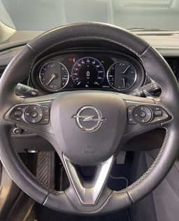 Zunanja slika - Opel Insignia - 1LAST-NAVI-360KAM-HLAJENJE-KEYLESS-RADAR-LED-USNJE - 12 - Predogledna slika