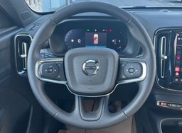 Zunanja slika - Volvo XC40 - B3  P  163hp Core 3 leta garancije + 3 servisi - 10 - Predogledna slika