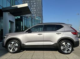 Zunanja slika - Volvo XC40 - B3 P Plus Dark AT DCT 3 leta garancije + 3 servisi - 8 - Predogledna slika