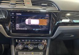 Zunanja slika - VW Touran - PANORAMA-NAVIGACIJA-ALCANTARA-GRETJE-DSG-ALU-LED - 14 - Predogledna slika