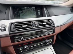 Zunanja slika - BMW Serija 5 - Touring: 525d AUT. LUXURY LiNE DIGITAL PANO HEADuP ALU 1 - 4 - Predogledna slika