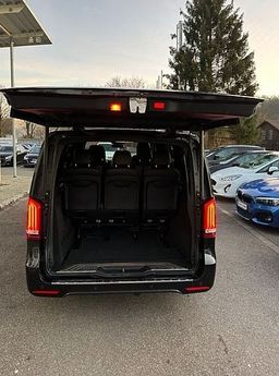 Zunanja slika - Mercedes-Benz V-Razred - V 300 d 4MATIC AVANTGARDE AMG Webasto Garancija - 6 - Predogledna slika