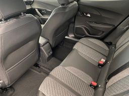 Notranja slika - Peugeot 2008 - Peugeot  ALLURE 1,2 PureTech 130 - NA ZALOGI - 11 - Predogledna slika
