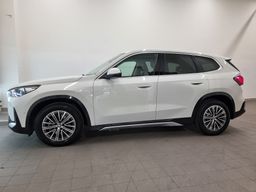 Zunanja slika - BMW iX - 1 eDrive20 - 19 - Predogledna slika