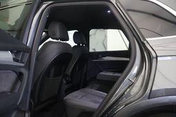 Zunanja slika - Audi Q5 - 40TDI Quattro S-Tronic S-Line 204KM - 10 - Predogledna slika