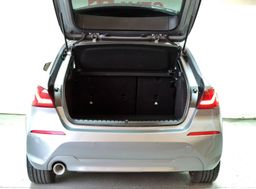 Zunanja slika - BMW Serija 1 - : 116d Avt. LED-KAMERA-NAVI-VIRTUAL-KOT NOV.... - 19 - Predogledna slika