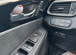 Zunanja slika - KIA Sorento - 2.2 CRDi Platinum Edition 4WD -360K -PANO -ACC - 10 - Predogledna slika