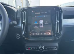 Zunanja slika - Volvo XC40 - B4  P  Ultra Black Edition - 16 - Predogledna slika