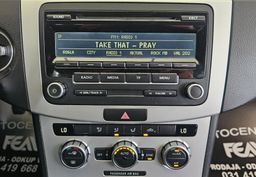 Zunanja slika - VW Passat - Variant 1.6 TDI-ODLIČEN-SERVISNA  KNJIGA-TEMPOMAT... - 13 - Predogledna slika