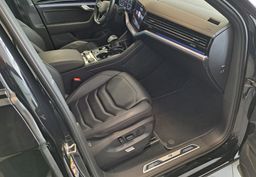 Zunanja slika - VW Touareg - V6 TFSI eHybrid R 340  462 -SLO-ODLIČEN- - 9 - Predogledna slika