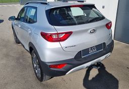 Zunanja slika - KIA Stonic - 1.6 CRDI 85 kW  EX 1.LASTNIK. SERVISNA - 5 - Predogledna slika