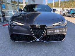 Zunanja slika - Alfa Romeo Giulia - 2.0 Turbo 280 Ti - AVTOMATIK + POTRJENA SERVISNA - 2 - Predogledna slika