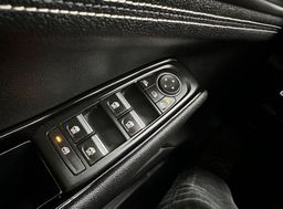 Zunanja slika - Renault Austral - Iconic 1.2 E-TECH Hybrid 200CV.KAMERA.USNJE.PANORA - 10 - Predogledna slika