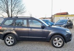 Zunanja slika - Subaru Forester - 2.0D 4X4 - HITRI KREDIT BREZ POLOGA - 5 - Predogledna slika