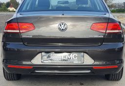 Zunanja slika - VW Passat - 1.6 TDI 120ks °NAVIGACIJA° °2x PDC° °TEMPOMAT° - 6 - Predogledna slika