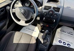 Zunanja slika - Renault Mégane - Megane  Berline 1.6 16V Dynamique Confort - 9 - Predogledna slika