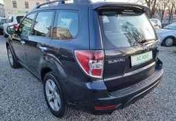Zunanja slika - Subaru Forester - 2.0D 4X4 - HITRI KREDIT BREZ POLOGA - 3 - Predogledna slika
