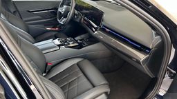 Notranja slika - BMW Serija 5 - Touring: 520d Msport Laser Panorama Harman Head-up 3 - 12 - Predogledna slika