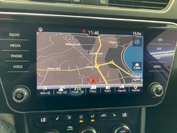 Notranja slika - Škoda Superb - 2.0 TDI Style 110 kW.NEMŠKA+4ALU.NAVI.LED.KLJUKA - 20 - Predogledna slika