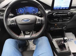 Zunanja slika - Ford Kuga - ST-LINE 1.5 EcoBlue 120PS S S- SLO -1.LASTNIK - 7 - Predogledna slika