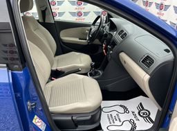 Zunanja slika - VW Polo - 1.6 TDI DPF Highline 66  90  PARK. NAVI. 1 LET.J.. - 10 - Predogledna slika