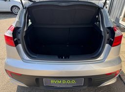 Zunanja slika - KIA Rio - EX URBAN°SLO°AVT.KLIMA°ALU°USB°EL.POM.STEKEL°... - 8 - Predogledna slika