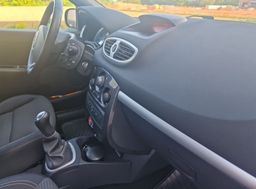 Zunanja slika - Renault Clio - 1.2 16V Avantage - 16 - Predogledna slika