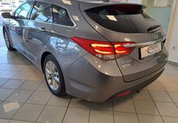 Zunanja slika - Hyundai i40 - 1.7 CRDI 85KW PREMIUM - LED NAVI HITRI KREDIT - - 3 - Predogledna slika