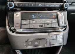 Zunanja slika - Hyundai Inster - 42 KWH TREND-GRETJE SEDEŽEV-APPLE-DAB-KAMERA-VIDEO - 12 - Predogledna slika