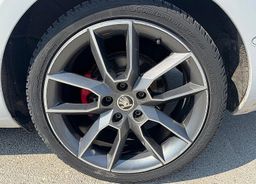 Zunanja slika - Škoda Octavia - RS 2.0 TDI 184ks °PANORAMA° °18-COL° - 12 - Predogledna slika