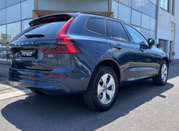 Zunanja slika - Volvo XC60 - B5P  Core AT AWD 3 leta garancije + 3 servisi - 4 - Predogledna slika