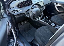 Zunanja slika - Peugeot 2008 - 1.2 PureTech 82 ACTIVE 1.LASTNIK-SLOVENSKI - 7 - Predogledna slika