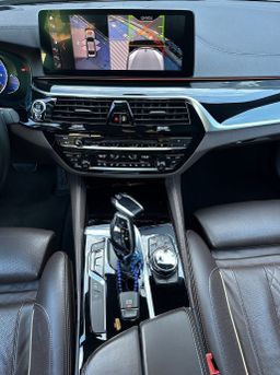 Zunanja slika - BMW Serija 5 - : M550i xDrive  AT -KAM360-BOWERS-20COL-ADAPTIVE.... - 9 - Predogledna slika