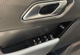 Zunanja slika - Land Rover Range Rover Velar - PANORAMA-ALCANTARA-KEYLESS-NAVI-GRETJE-RADAR-LE - 17 - Predogledna slika