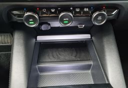 Zunanja slika - Citroën C5 X - Shine 1.2L AVTOMATIK-KAMERA-DAB-NAVI-HEAD-UP - 13 - Predogledna slika